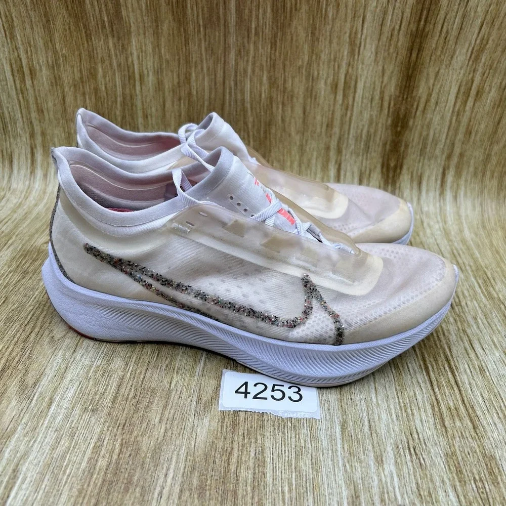 Nike Zoom Fly 3 AW‎ Women's Size 6 White Lava Glow Shoes Sneakers BV7780-100